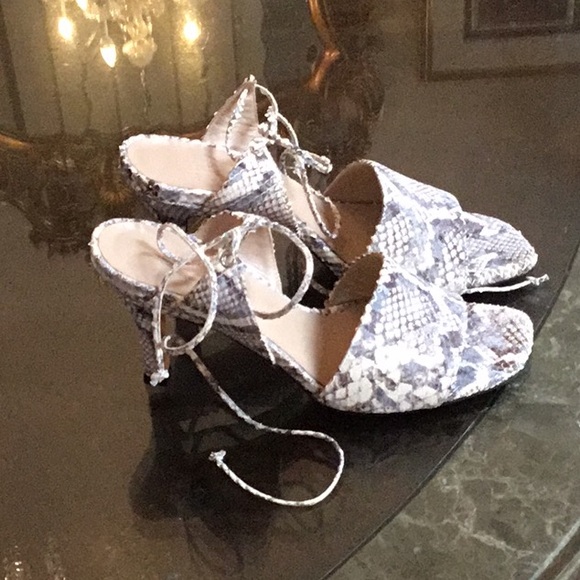 Sexy maryham Nasir zadeh strappy heels - Picture 2 of 5